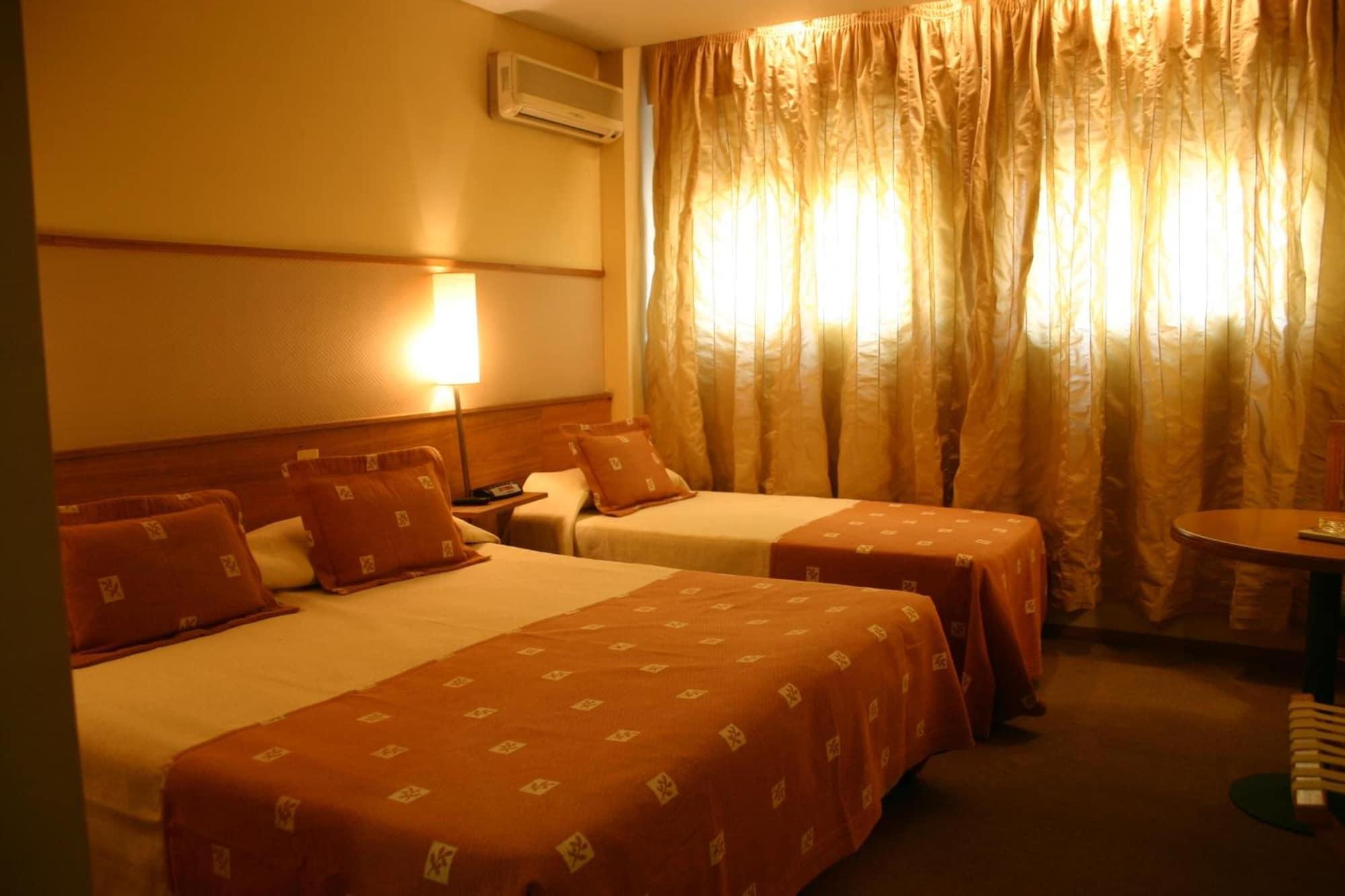Hotel Cordon Del Plata